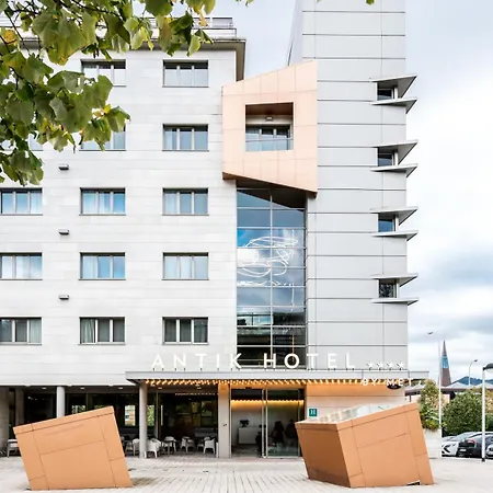 Готель Antik