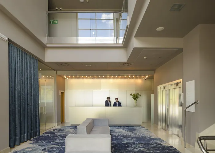 Antik サン・セバスティアン